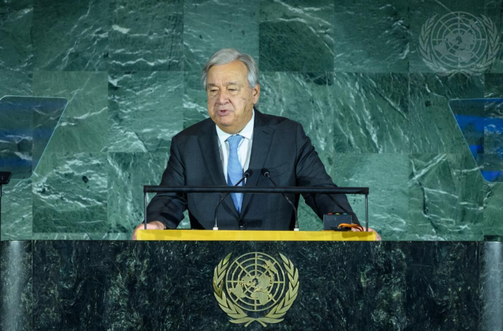 Secretario General pronunciando el discurso de apertura